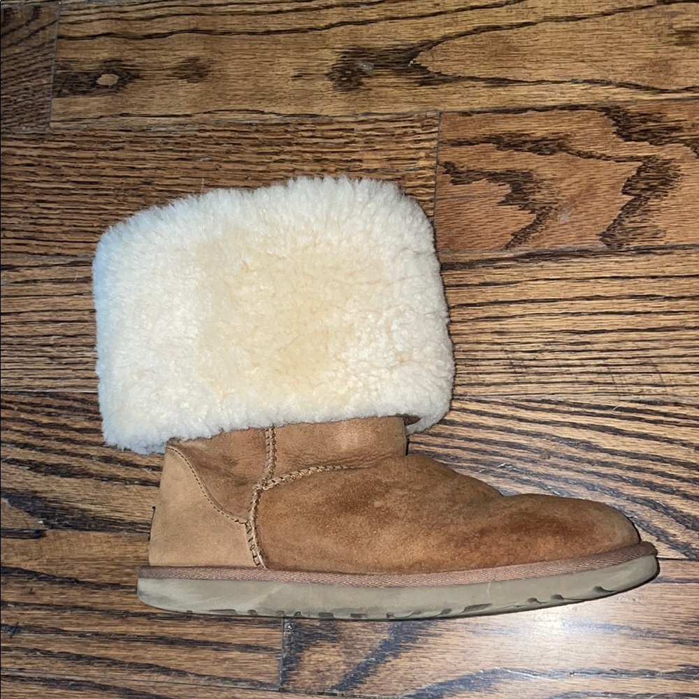 UGG - Cozy Shearling-Lined Tan Boots